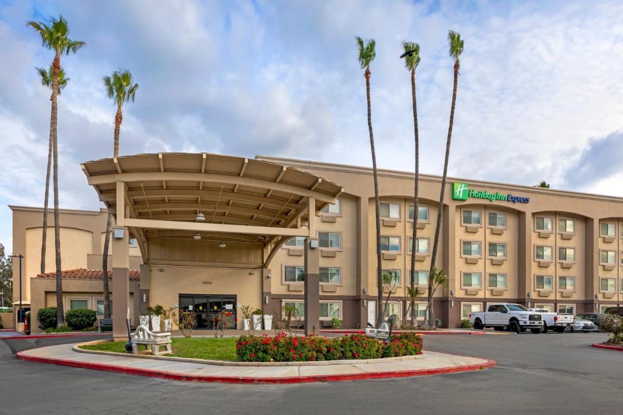 Holiday Inn Express Colton, An Ihg Hotel Exterior foto