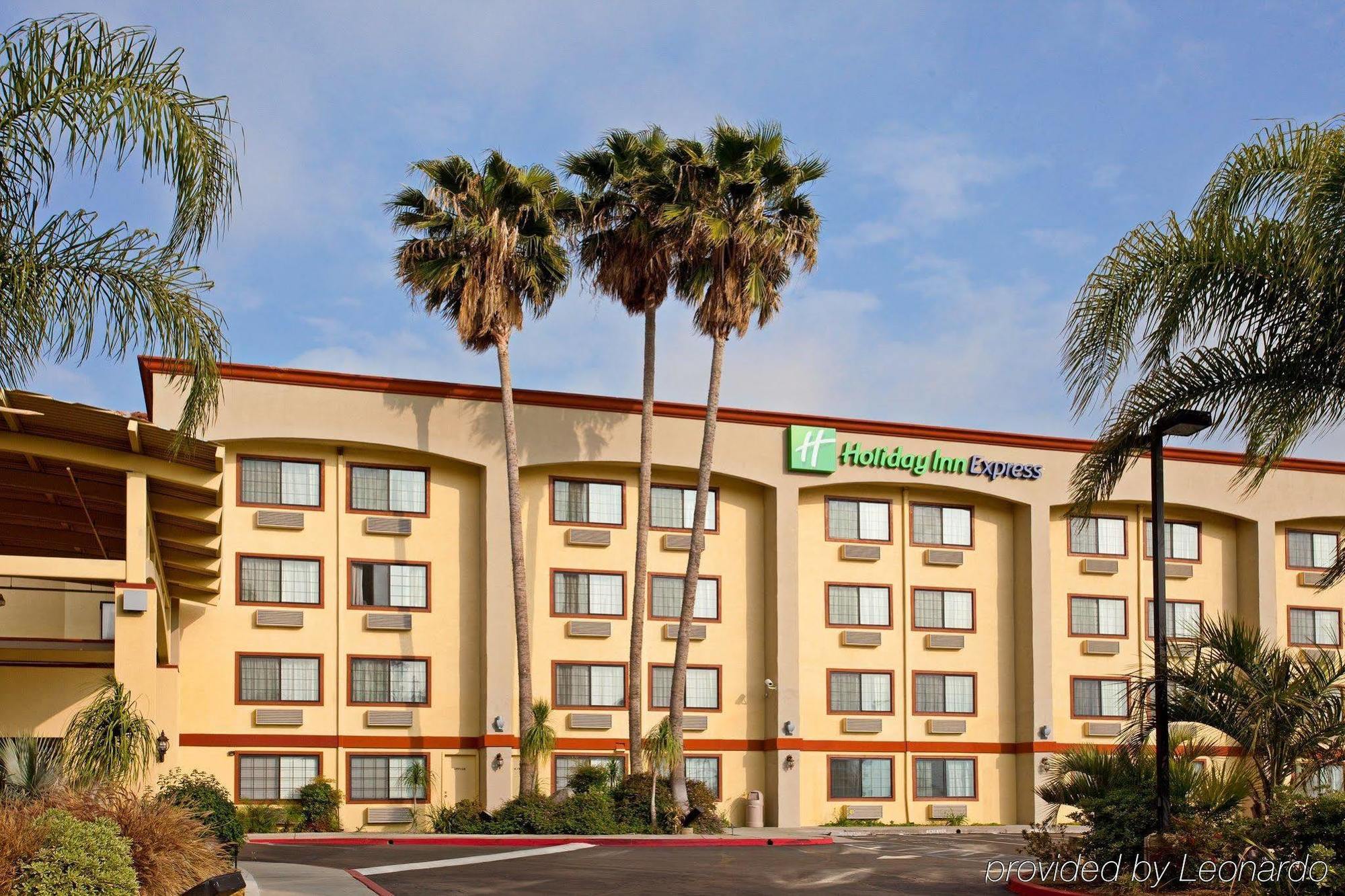 Holiday Inn Express Colton, An Ihg Hotel Exterior foto